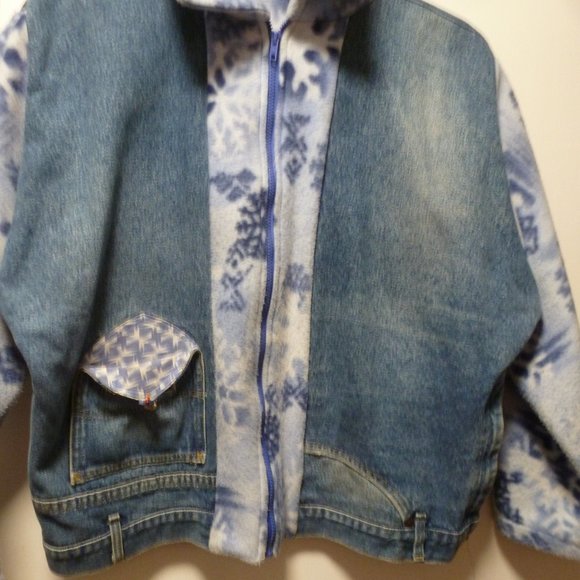 One of a kind coat !!!! denim that seems to make it never go out of style! - Picture 9 of 9